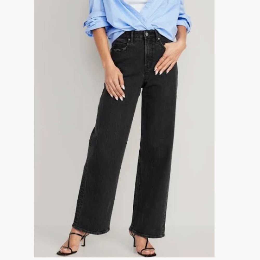 High Waisted Wide-Leg Jeans
